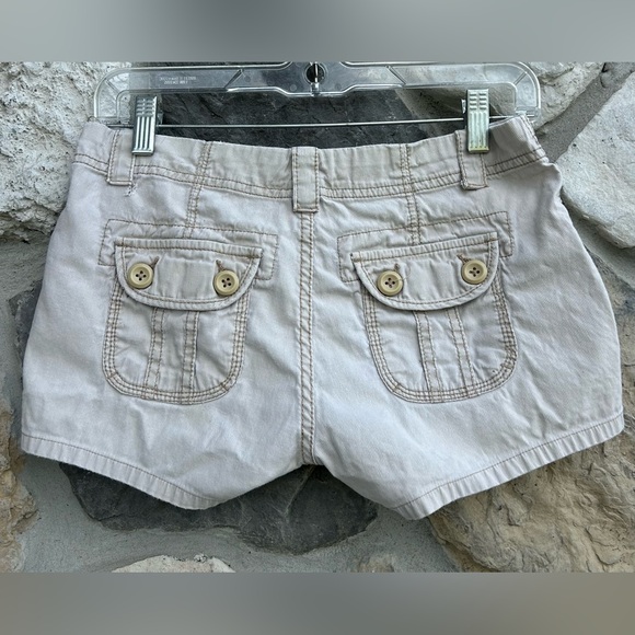 Y2K Aeropostale Micro Mini Shorts Size 1/2 Khaki Tan Chino Low Rise Cargo 2000's - Picture 1 of 7